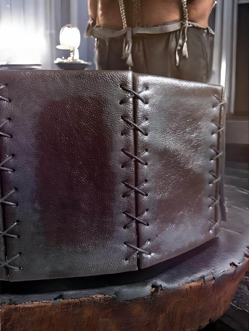 Ceinture "TYR" large viking nordique cosplay larping GN LARP - fait à la main - accessoire guerrier armure. Celtique médiéval - simili cuir marron